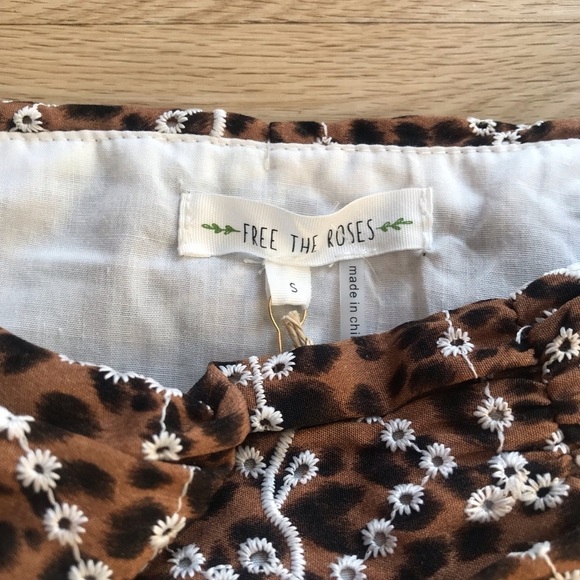 Free the Roses Eyelet Floral Print Skirt Small Cottagecore Boho Fall - Picture 2 of 5